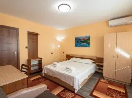 Семеен хотел ПРЕСЛАВ