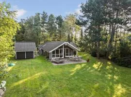 4 Bedroom Beautiful Home In Melby