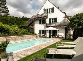 Exklusives Ferienhaus in Top Lage mit Pool, Sauna, Terrasse - Der Johannishof，位于维尔茨堡的酒店