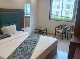 Hotel Blue Krone Near Delhi Airport，位于新德里德里英迪拉•甘地国际机场 - DEL附近的酒店