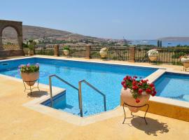 Lesvos Tower House Komninos，位于Sígrion的酒店