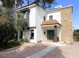 Villa Mulberry - Kyrenia North Cyprus，位于拉普索斯的酒店