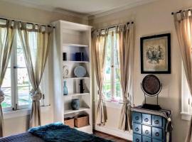 Charming 2 Bedroom Suite in Cloverdale District，位于蒙哥马利的酒店