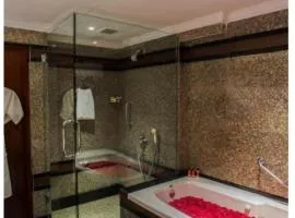 Hotel Svm Grand-Hot Bathtub Available Free Spread Buffet Breakfast