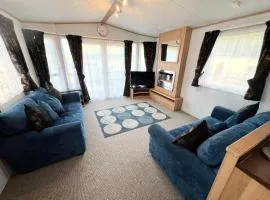 2 Bedroom Caravan NV13, Lower Hyde, Shanklin, Isle of Wight