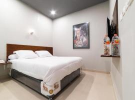 Glamour Hotel and Spa，位于棉兰的酒店