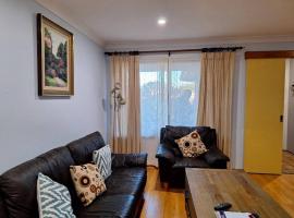 Comfy 3 bed house in Ulladulla，位于阿勒达拉的酒店