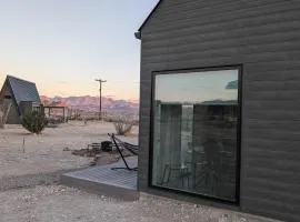 Stardust Luxury Cottage with loft & a great view