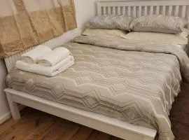 Homely Space in Havering, Essex