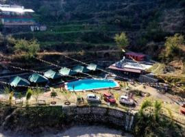 Mussoorie Camp Resort，位于穆索里的酒店