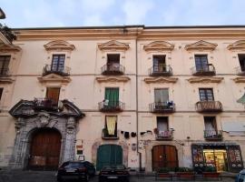 Hello Salerno HOSTEL，位于萨莱诺的酒店