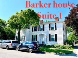 Barker Houe 1# Suite-heart of oldtown，位于滨湖尼亚加拉的酒店