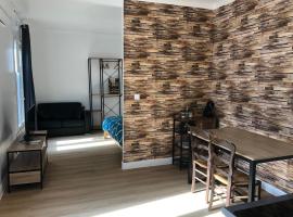 Appartements Saint Gratien 3 min à pied transport Tour Eiffel，位于圣格拉蒂安的酒店