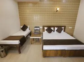 Basil Inn Home Stay Walking Distance From Taj Mahal Agra