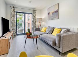 4 Rockham - Luxury Apartment at Byron Woolacombe, only 4 minute walk to Woolacombe Beach!，位于伍拉科姆的酒店