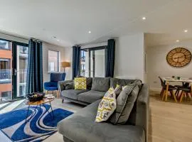 Byron - Luxury Self-Catering Coastal Apartment at the Heart of Woolacombe with Heated Indoor Pool & Gym - 4 Minutes Walk to Beach! 6 Middlecombe