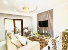 Townhouse on 6526 Boiketlo Street, Golfview