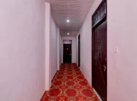 OYO Flagship Hotel Fort Inn