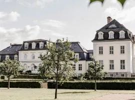 THERESET Schloss Groß Plasten