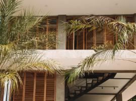 Waves & Wifi - Coworking & Coliving Space in Popoyo，位于Salinas的酒店