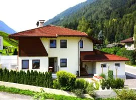 Apartment in Fulpmes near Stubai Glacier