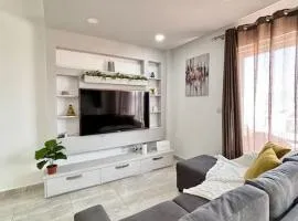 Elegant 2 Bedroom Penthouse in St Julians STJ411