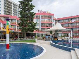 Flamingo Beach Hotel，位于阳光海滩Sunny Beach Beachfront的酒店