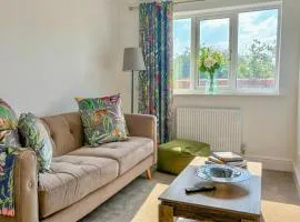 The Jefferson Arms Apartment