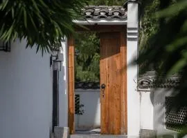 Yangshuo Mountain Vista Courtyard