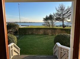 Feriebolig ved havet，位于兰达贝格的酒店