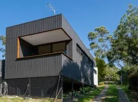 Architecturally Designed Nature Lovers Delight