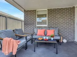 Cessnock Haven Contemporary Country Retreat