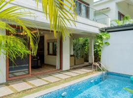 ELIVAAS 3 BHK Pvt Pool & Bar - Villa Valerie，位于Oxel的酒店