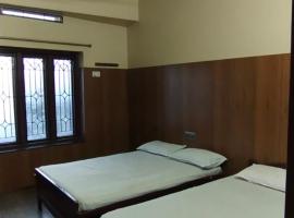 Hotel Thankam international，位于Pārassāla的酒店