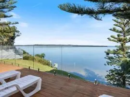 Unique Waterfront Lake Views in Toukley