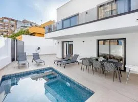 Málaga Benalmádena Vacation Rentals five minutes from the Port of Benalmádena Beach Pool and Sun