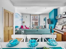 The Terrace - Light, bright characterful coastal home with parking near beaches