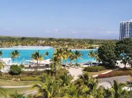 Condo by beautiful Lagoon