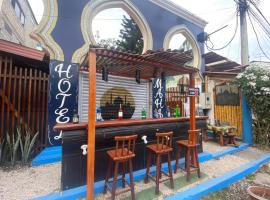 Hotel majai，位于奥隆的酒店