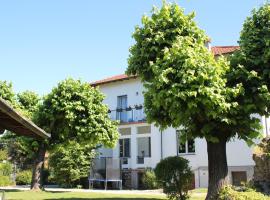 Casa vacanze I Due Tigli，位于Travedona的酒店