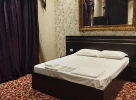 Imperial Palace Hotel EVN，位于Pʼarakʼar的酒店