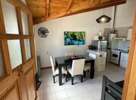 Refugio acogedor con parking，位于圣卡洛斯-德巴里洛切的自助式住宿