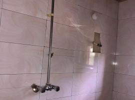 Malebond Global Hotel，位于Uke的酒店