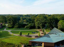 Elegant Family Mansion，位于Antoing的酒店