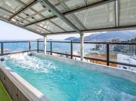 Geoje Highend Spa Pool Villa Duplex, Indoor BBQ