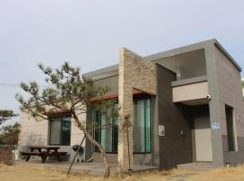 Yeoncheon The Stay and Dot，位于Yeoncheon的酒店