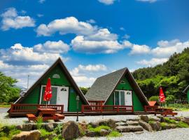 Pinescent Pension，位于铁原的酒店