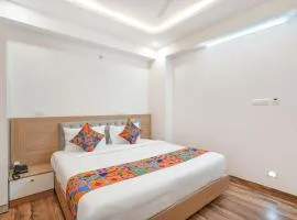 FabHotel Redmoon Suites