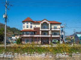 Buan Bada Mudflat Pension，位于扶安的酒店