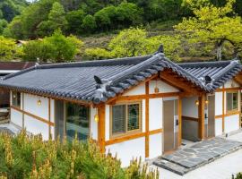 Hadong Hanok Pension The Better Day，位于Hadong的酒店